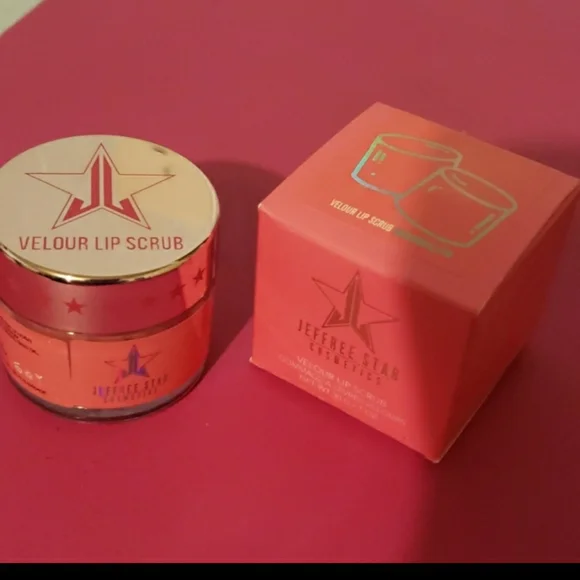 ⭐HP⭐MARSHMALLOW Jeffree star Soldout lip scrub NWT - Picture 2 of 3